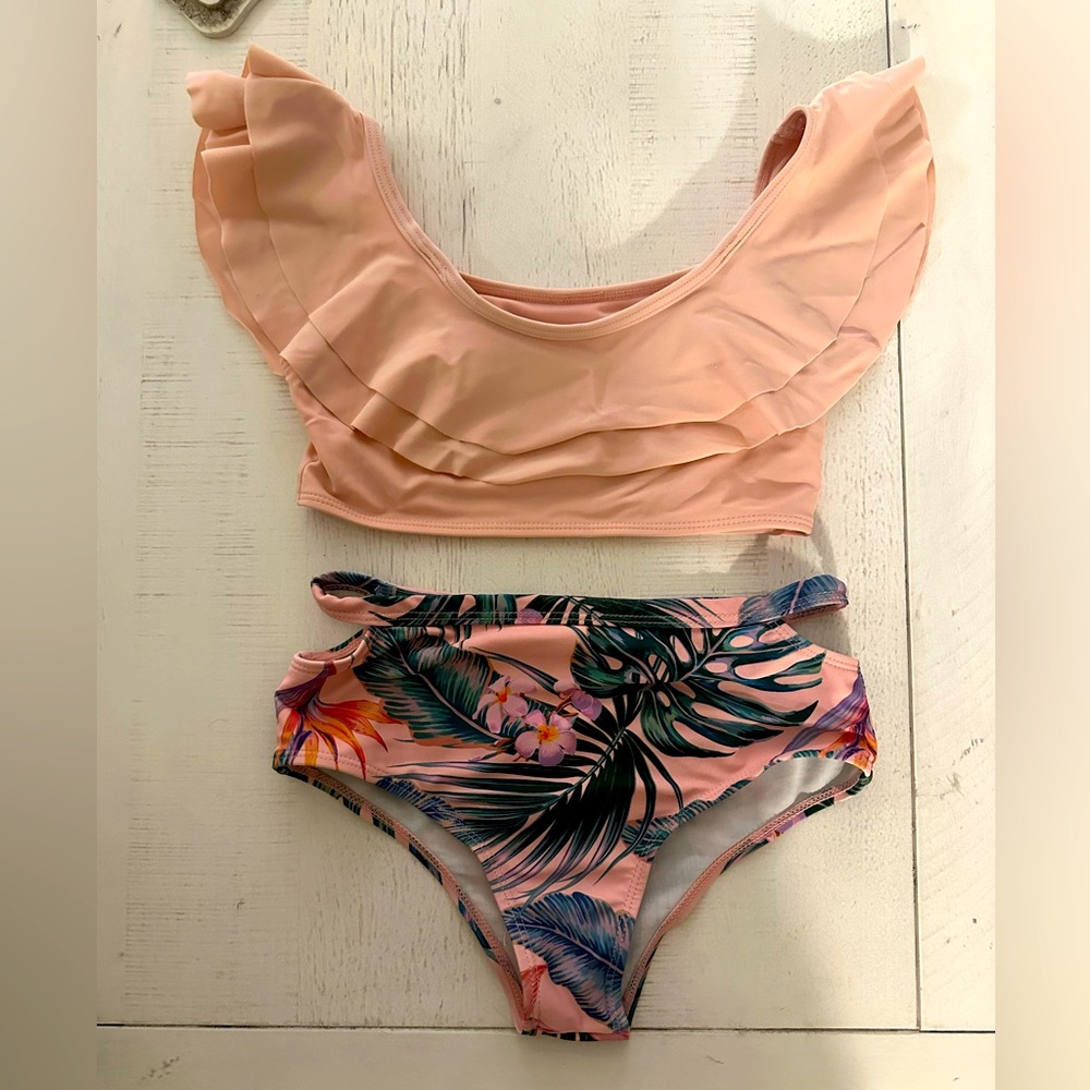 Girls swimsuit - size 8
